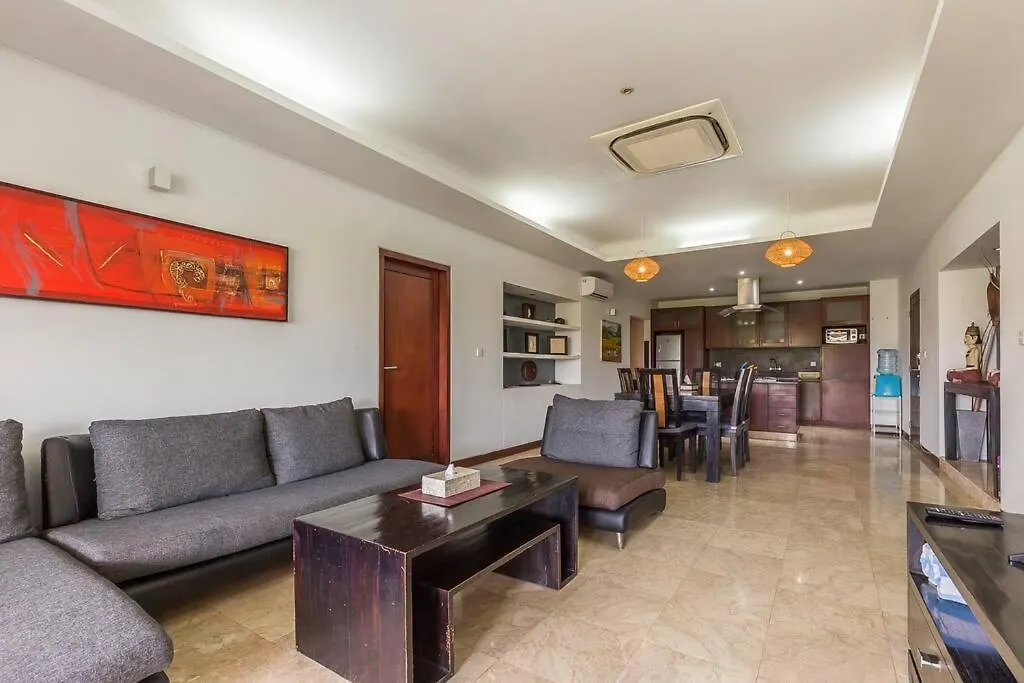 Apartament Quiet Central Seminyak 2Bd 2 Bath And Walk To Eat St
