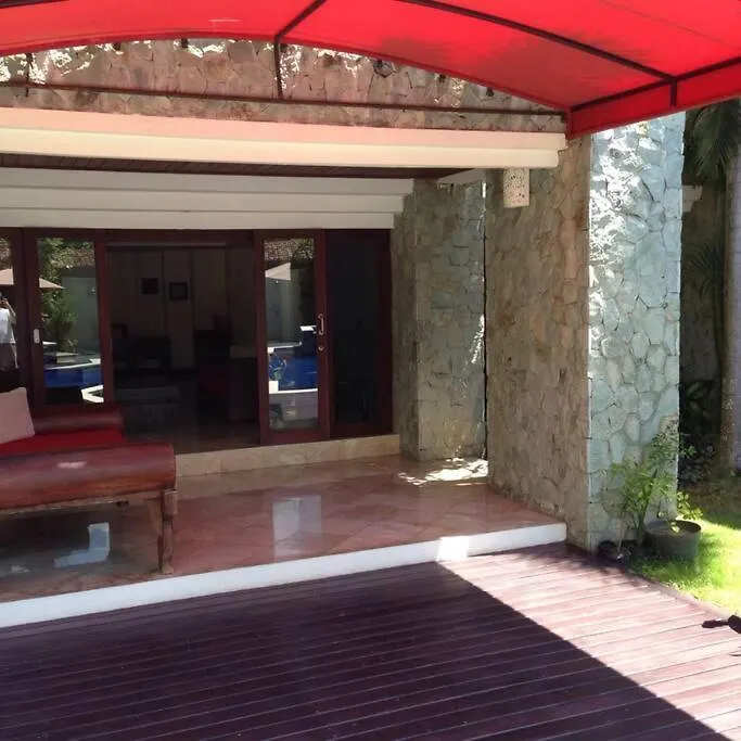 Quiet Central Seminyak 2Bd 2 Bath And Walk To Eat St Apartament